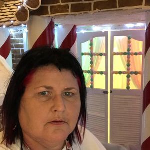 Meet your Posher, Joyce